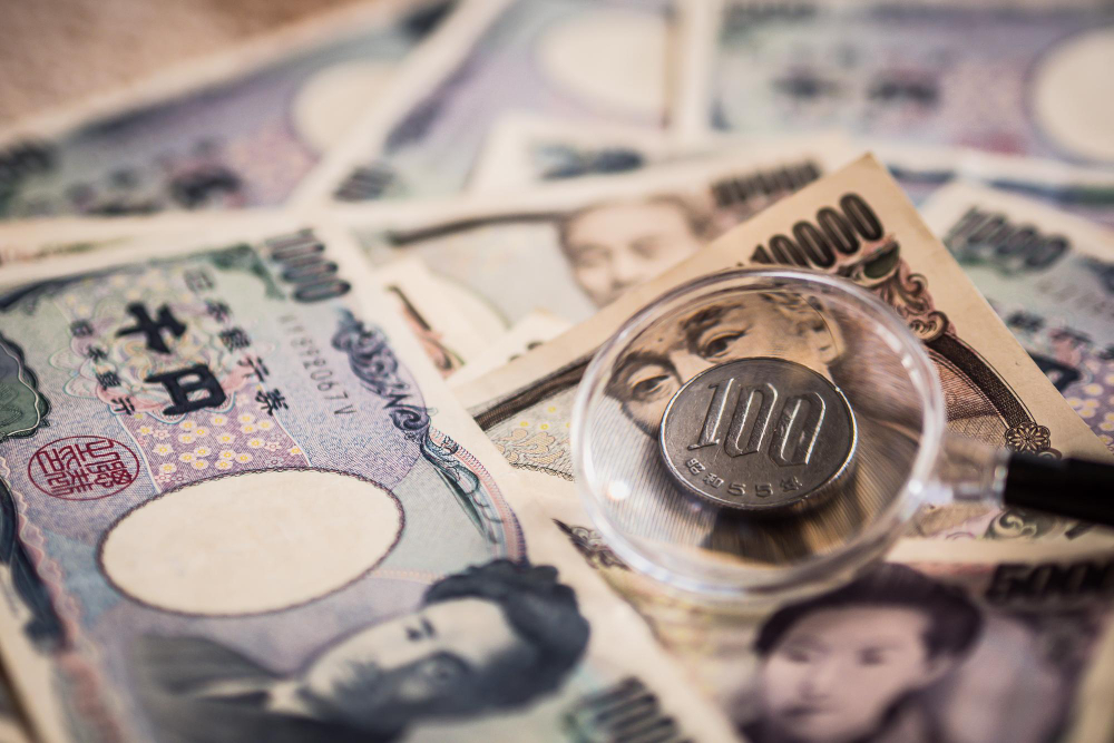 日圓利率市場風雲變幻，避險基金豪擲千萬美元延攬頂尖交易員