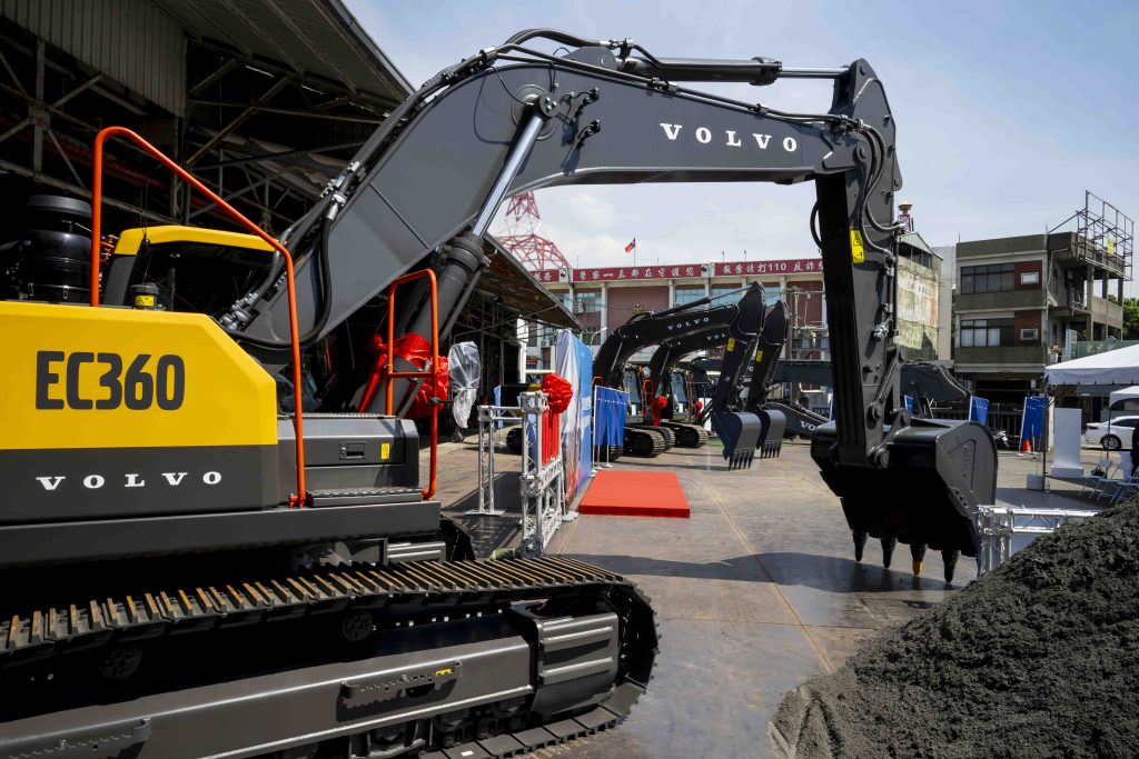 太古深耕重機市場4年有成 Volvo EC360交機儀式見證在地化成果與客戶信任