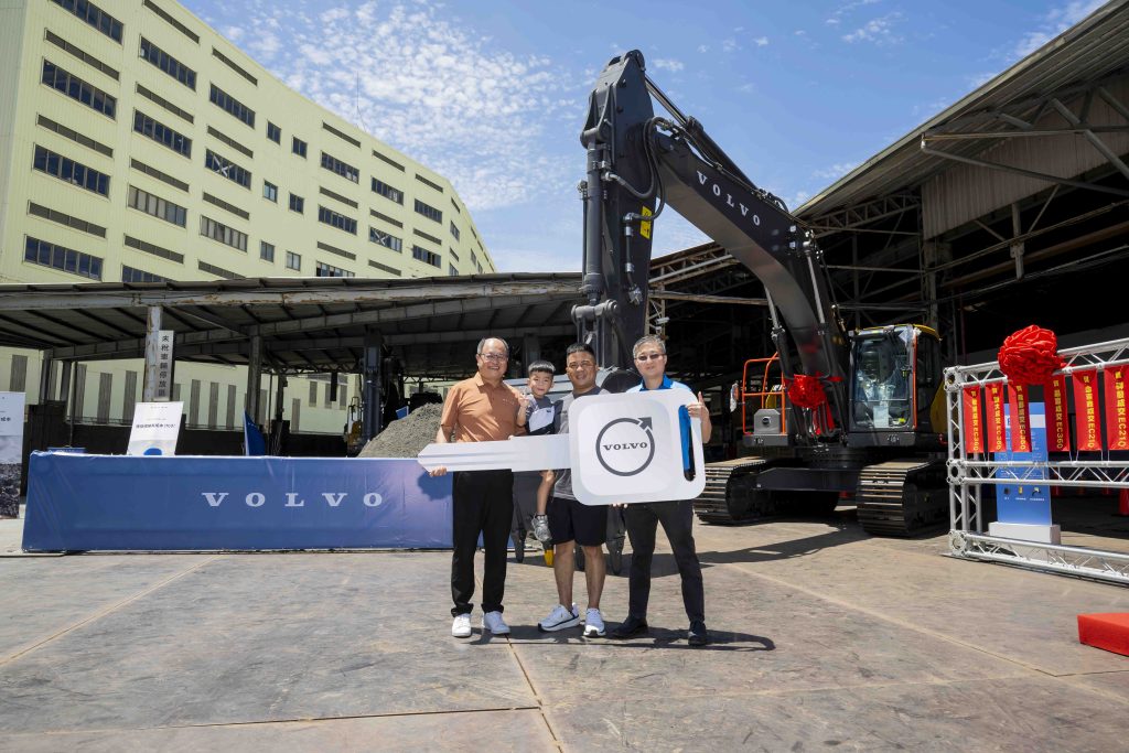 太古深耕重機市場4年有成 Volvo EC360交機儀式見證在地化成果與客戶信任