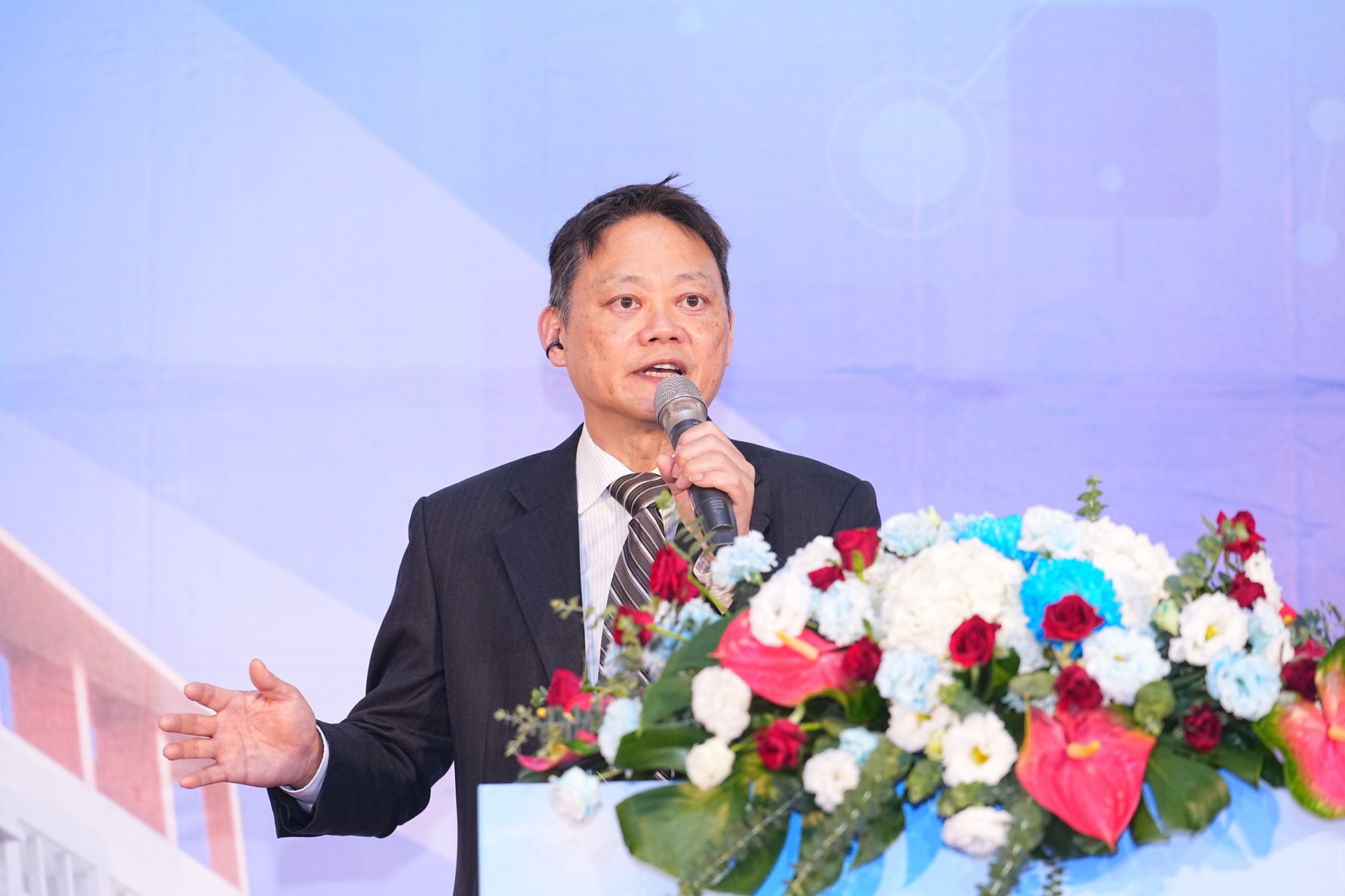 鞏固國際半導體供應鏈核心地位　聯合環球科技竹南創建大樓智慧製造核心基地揭幕啟用