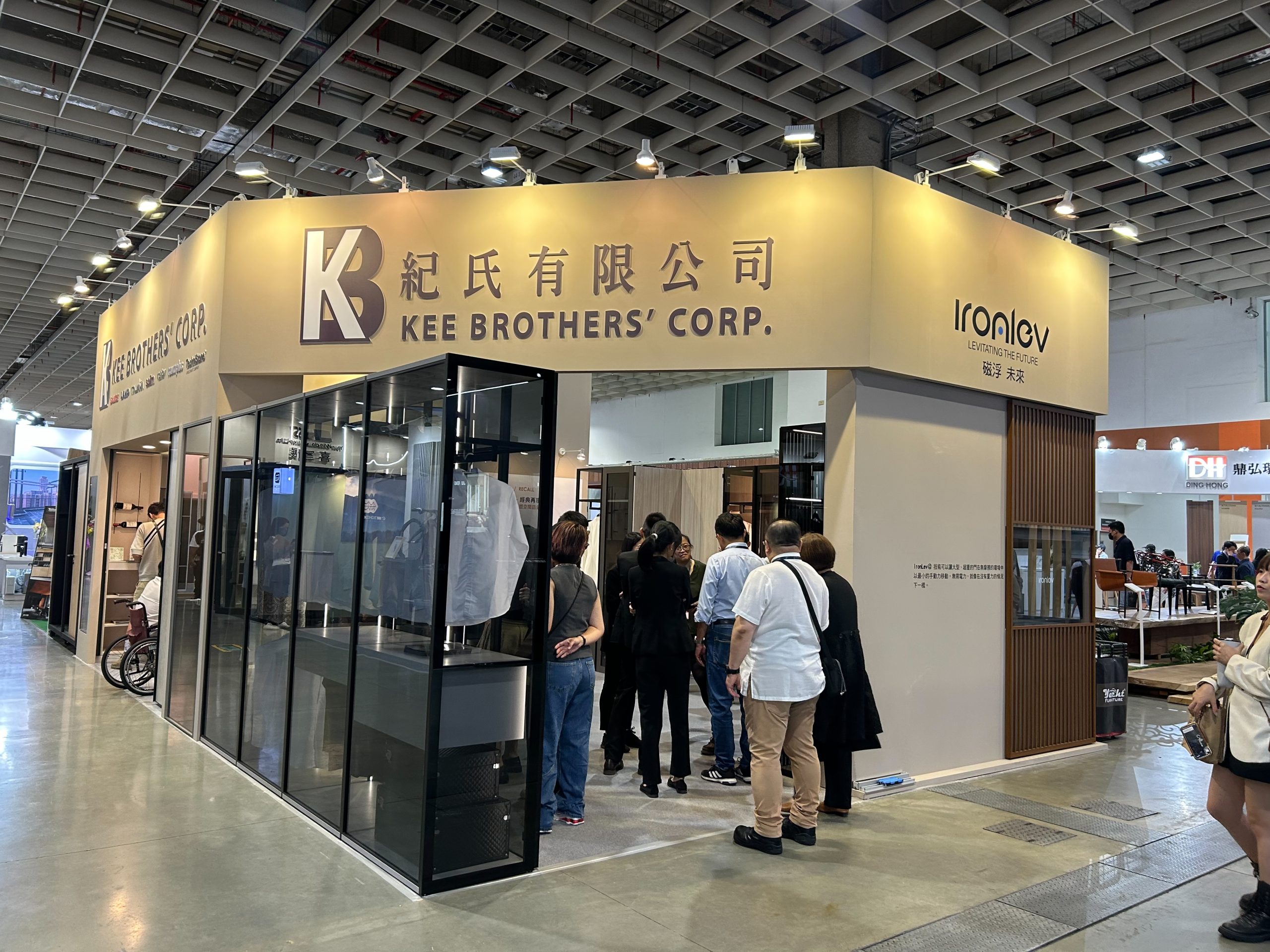 融合空間與工藝之美 台北市手工藝品同業公會參展國際室內設計盛會