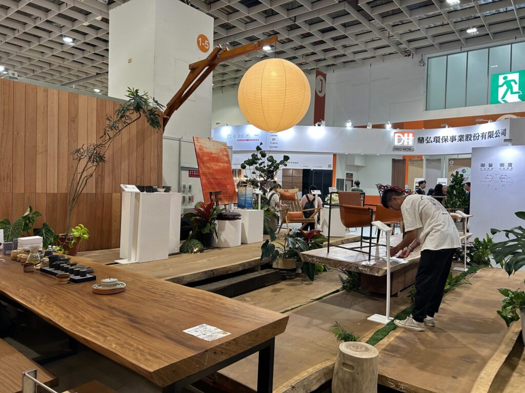融合空間與工藝之美 台北市手工藝品同業公會參展國際室內設計盛會