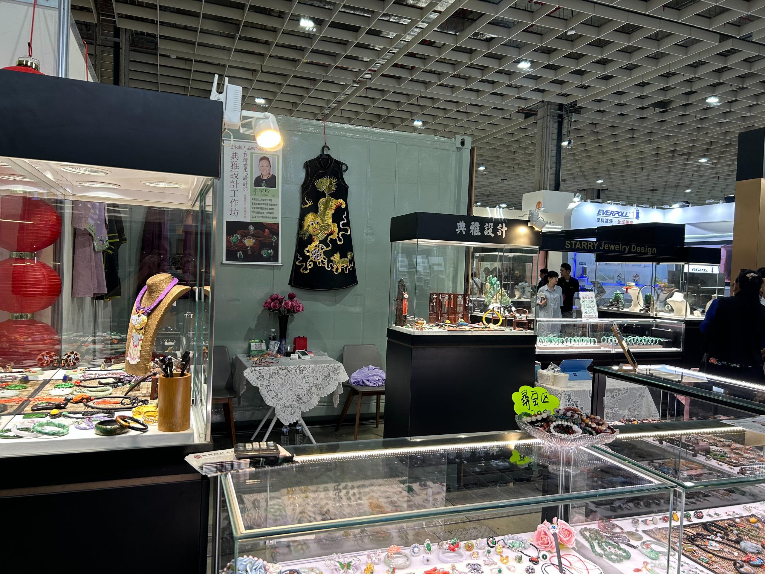 融合空間與工藝之美 台北市手工藝品同業公會參展國際室內設計盛會