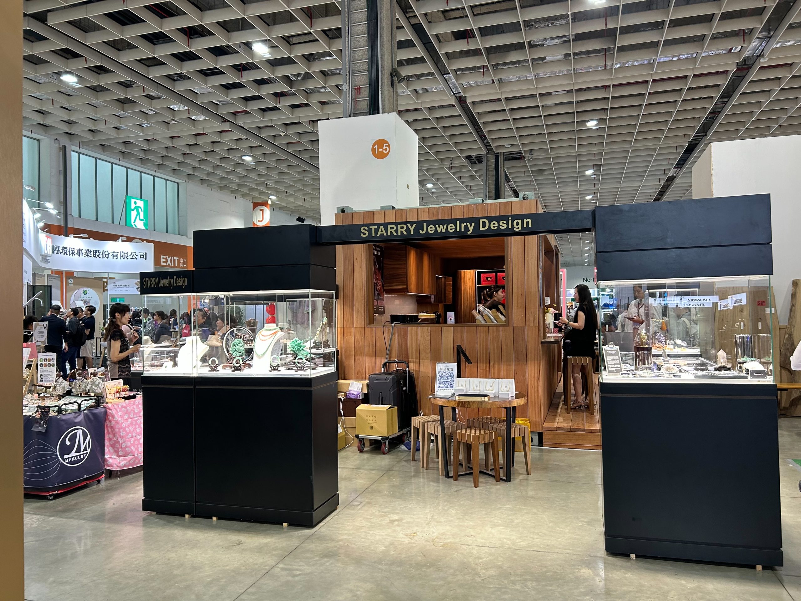 融合空間與工藝之美 台北市手工藝品同業公會參展國際室內設計盛會