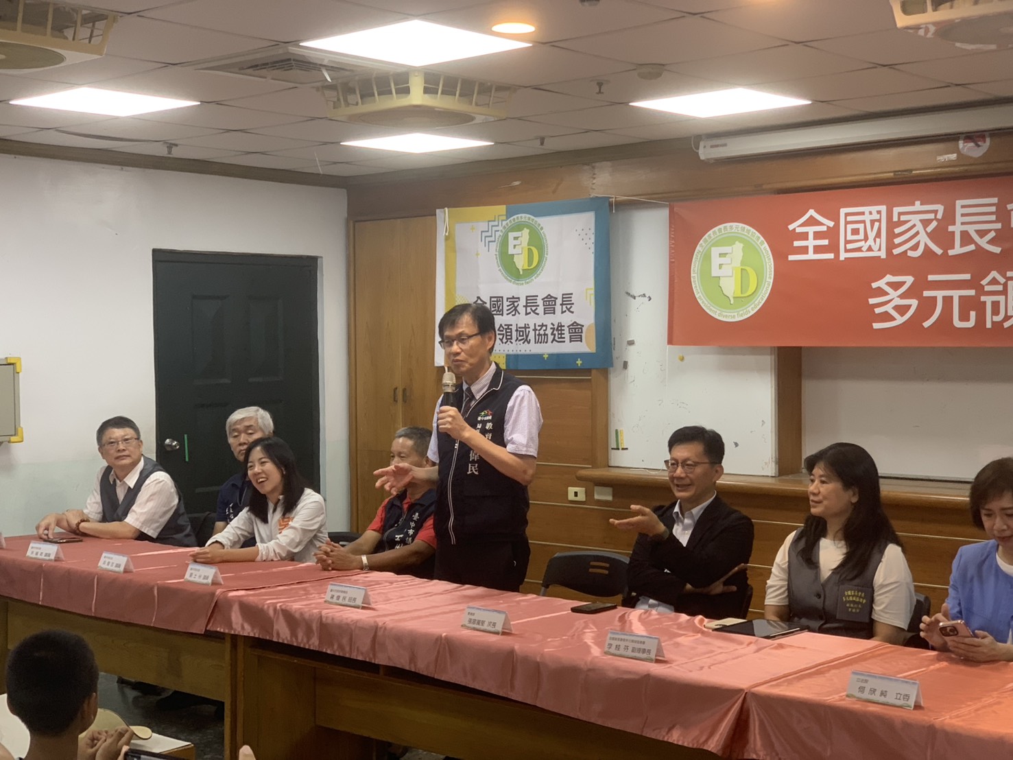 共築未來教育嶄新篇章  中市深化數位學習應用2