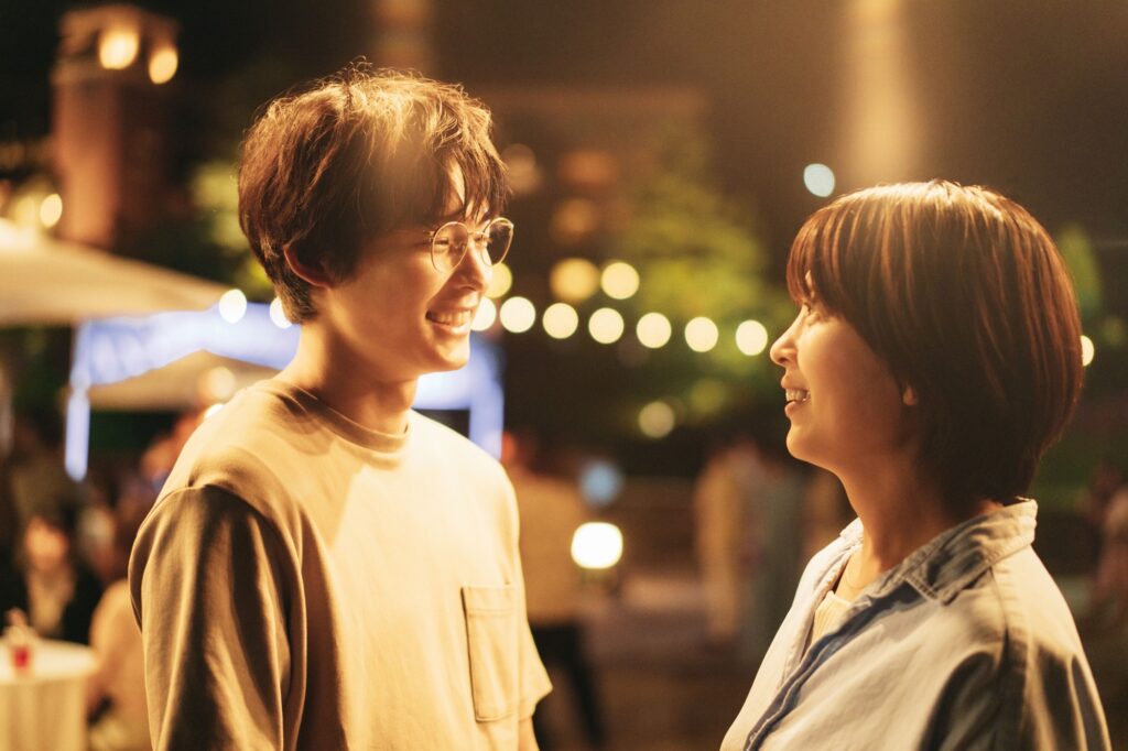 跨越時空的初吻 新聞稿照01 動人鉅獻《跨越時空的初吻》觀眾淚崩大讚：今年最好看的電影！