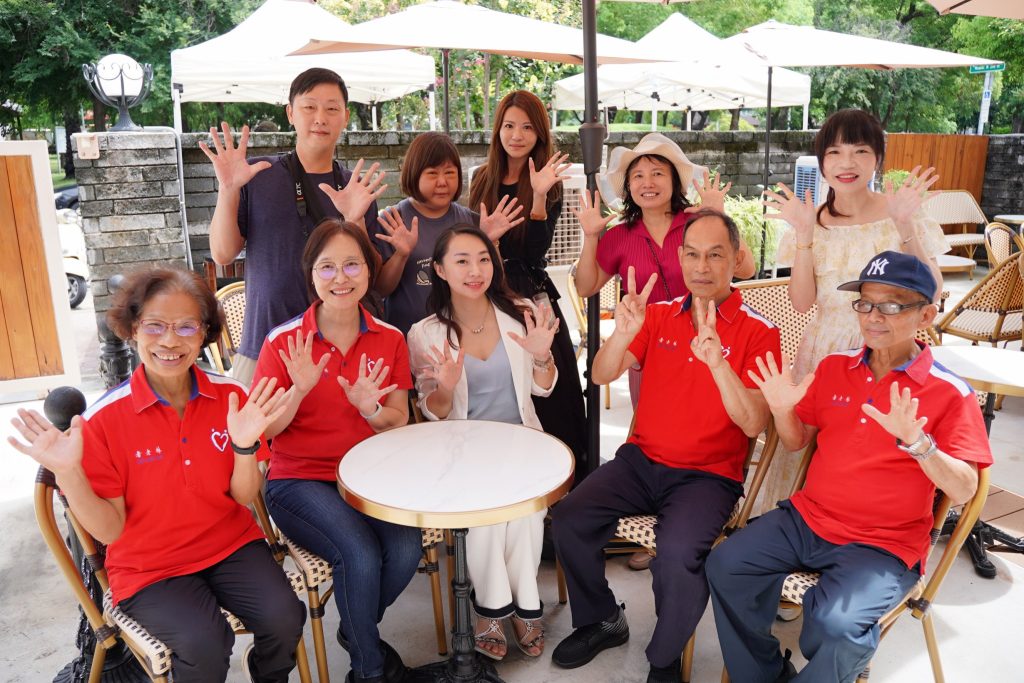 貝果專賣店結合終身學習協會 浪漫七月華麗登場 | 索引新聞 INDEX News