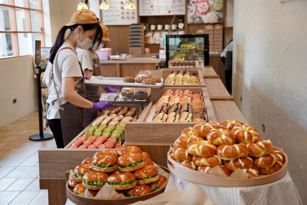 貝果專賣店結合終身學習協會 浪漫七月華麗登場 | 索引新聞 INDEX News