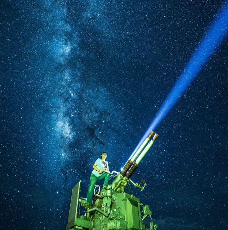 攝影家吳易達觀星逐浪－攝影個展