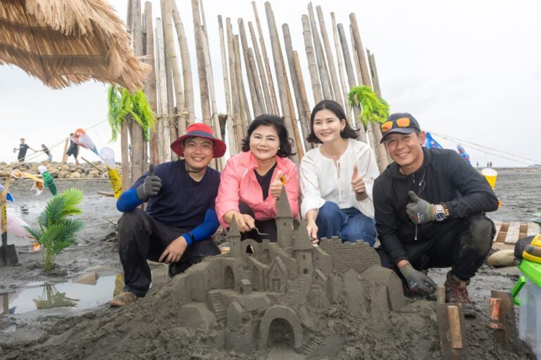 雲西海洋音樂季於雲林三條崙海水浴場盛大登場，結合親子表演、永續行動、市集與在地文化，打造全齡共享的綠色夏日假期。從音樂、沙雕到農食體驗，邀您三代同遊，深度感受雲林的溫柔魅力！