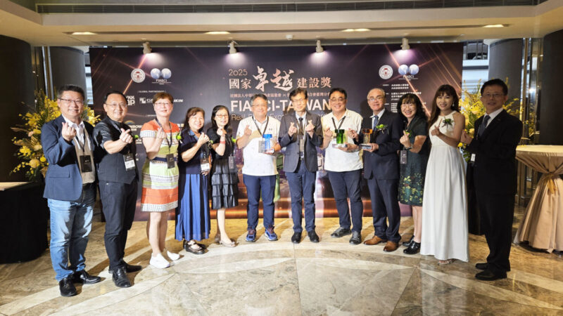 台中市教育建設再創高峰，榮獲2025國家卓越建設獎12項大獎，包含2項卓越獎。新穎校園設計融合綠意與社區，展現全國最亮眼的教育建設成果，打造孩子快樂成長的學習基地。