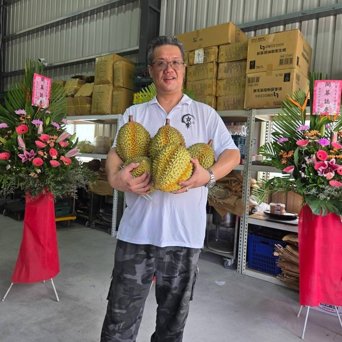 那一夜的失落，催生了一位「榴槤哥」的溫柔承諾——他，要為台中的伴手禮，寫下新的定義