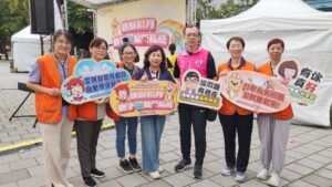 國稅局板橋分局推廣反私菸觀念「繽紛稅月 親子e起拒私菸」落幕