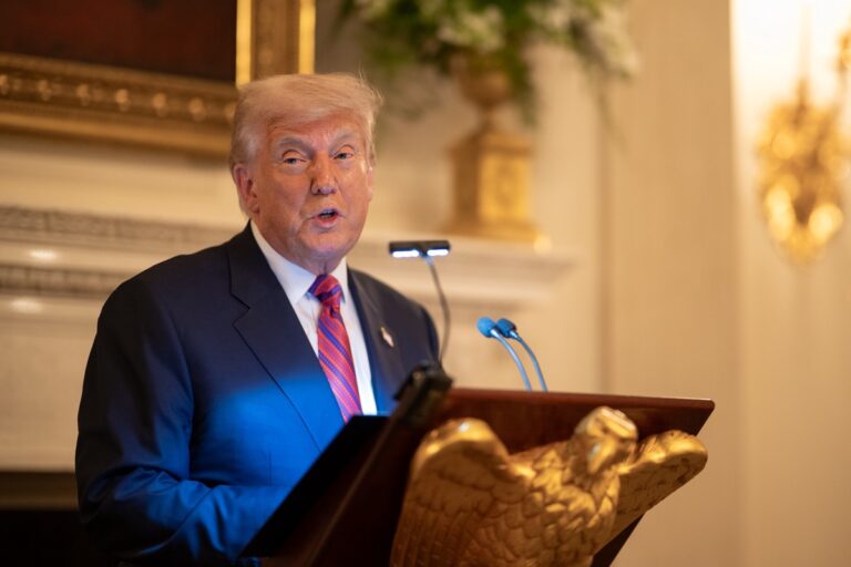 川普再拋晶片出口管制及重稅宣言 威脅各國撤除數位稅