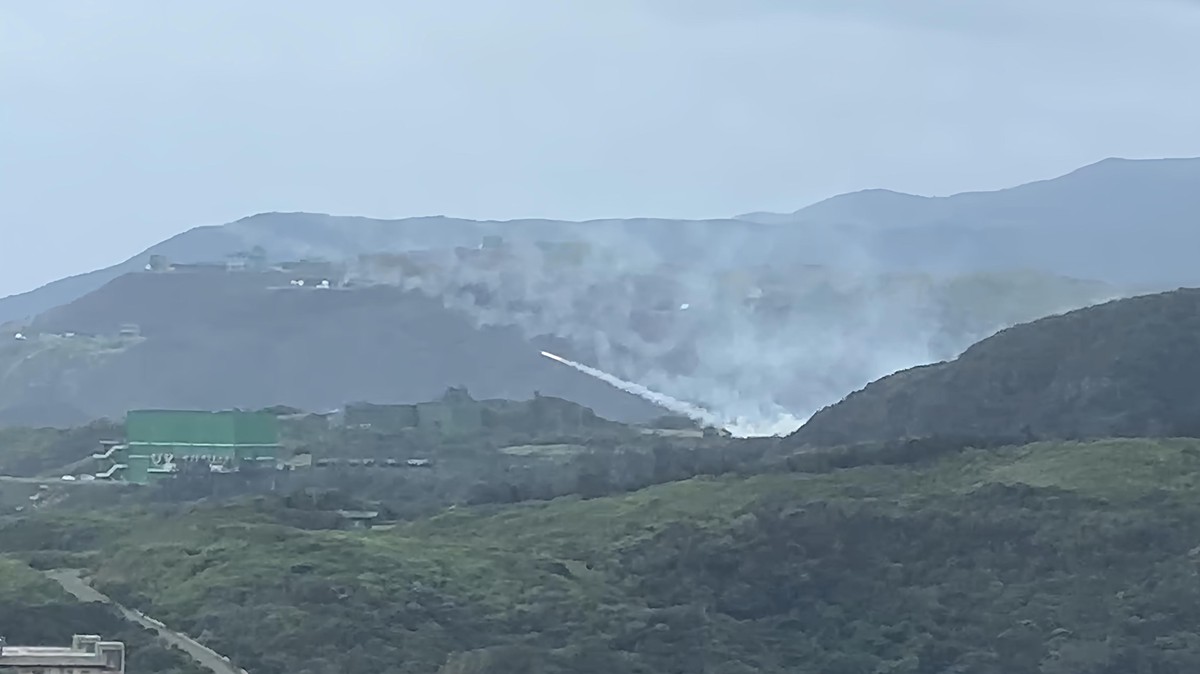 影/海馬士火箭系統首度在九鵬基地實彈射擊 影/海馬士火箭系統首度在九鵬基地實彈射擊