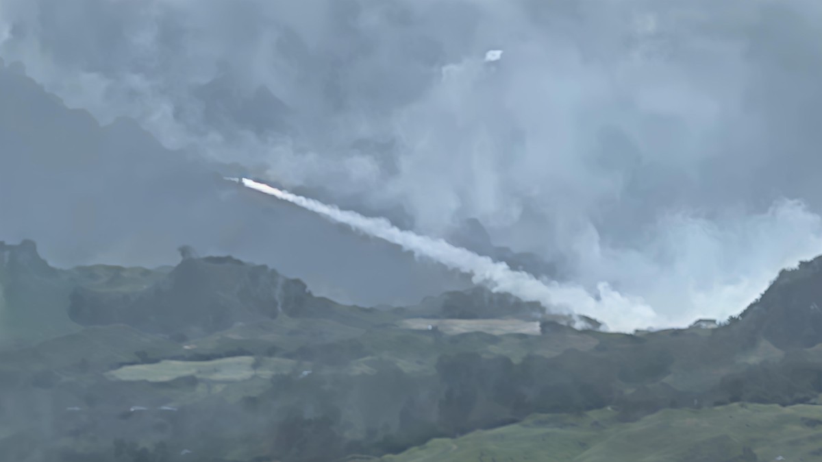 影/海馬士火箭系統首度在九鵬基地實彈射擊 影/海馬士火箭系統首度在九鵬基地實彈射擊