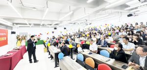 世界級科學家洪明奇校長 中國醫藥大學溫馨夯送別 | 索引新聞 INDEX News
