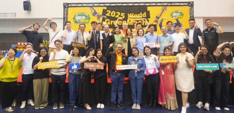 2025世界機關王大賽在臺中盛大登場，386隊國內外菁英齊聚，透過積木創作與STEAM實作激發學生科技創新潛能，展現創客教育魅力。