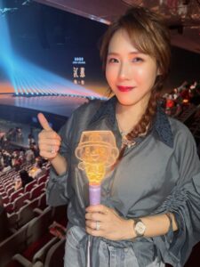 〈斷腸詩〉一響秒落淚！金曲甜美女神吳申梅追星江蕙　《我家的事》太催淚，黑匡雙語雜誌創辦人：家家有本難唸的經