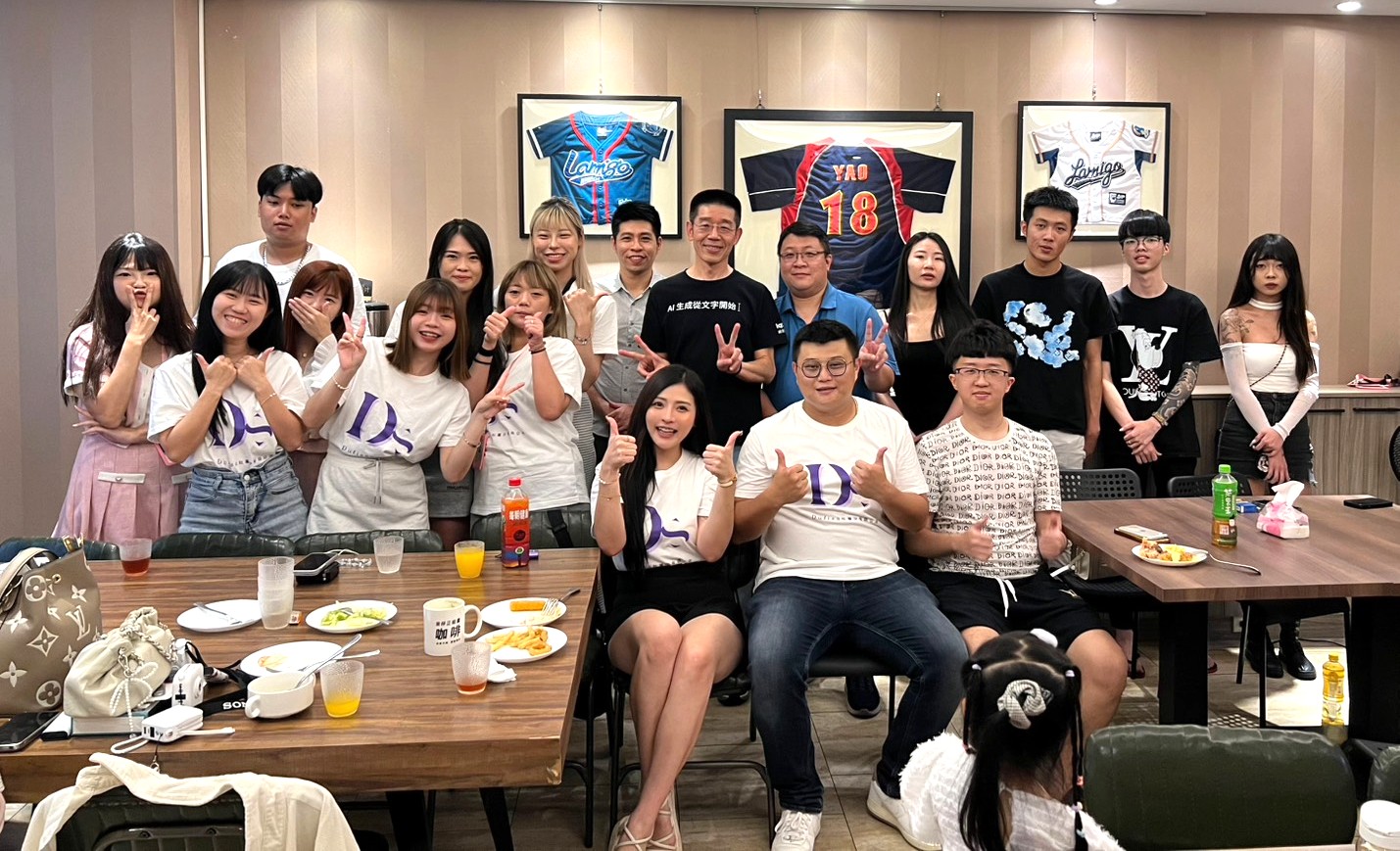 AI引爆直播新世代！杜麗沙夏日交流會熱力登場