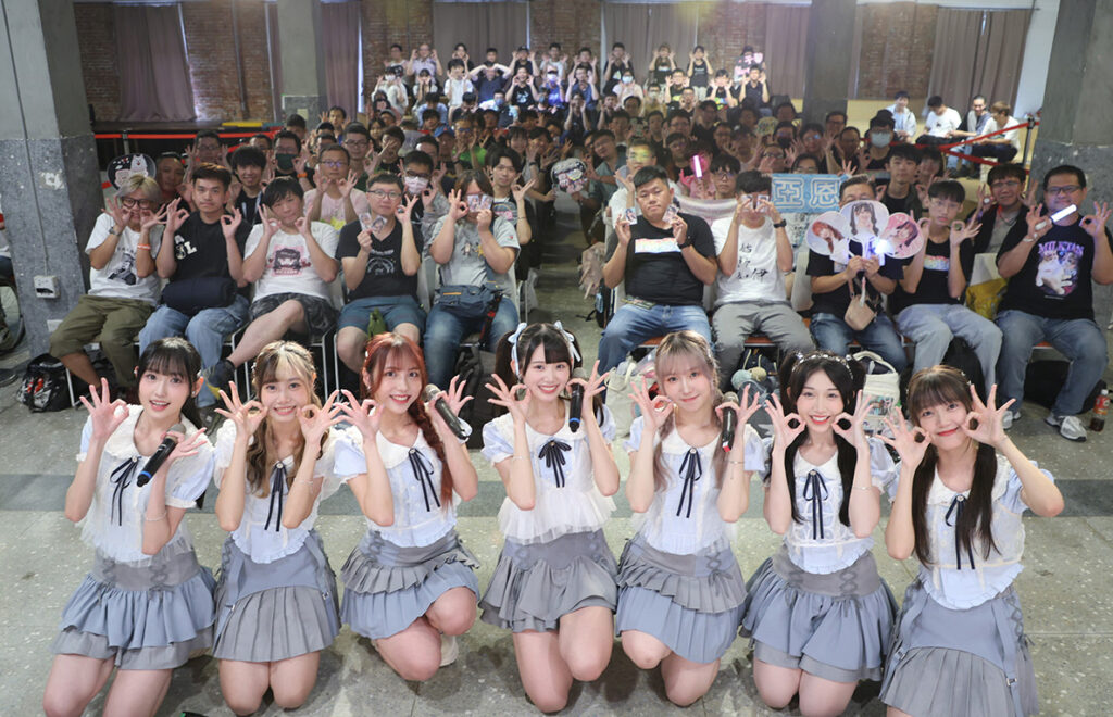 AKB48 Team TP七週年大爆發!十單實體專輯狂銷5000張 手渡會粉絲擠爆嗨翻 6 %E4%BC%8A%E5%93%81.%E8%94%A1%E4%BA%9E%E6%81%A9.%E6%9E%97%E6%98%93%E6%B2%84.%E6%9E%97%E4%BA%8E%E9%A6%A8.%E5%8A%89%E6%9B%89%E6%99%B4.%E9%BB%83%E5%A5%95%E9%9C%96.%E9%99%B3%E7%A9%8E%E8%87%BB