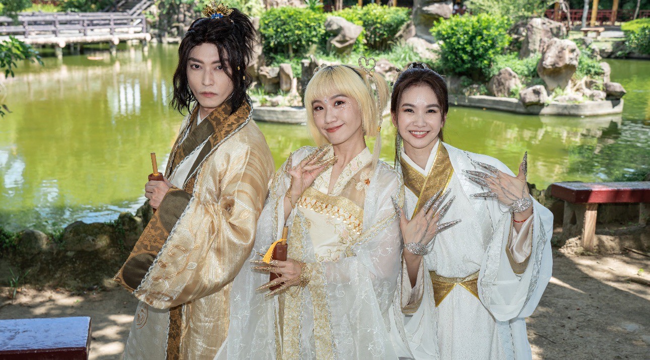 《戲說台灣》Lulu 黃路梓茵首次穿金裝夢幻登場