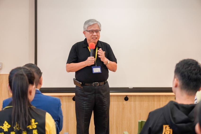 《圖說》伊甸社會福利基金會董事長陳宇昭謝謝新北市釋出公有場地，並給予經費上的全力支持。〈社會局提供〉