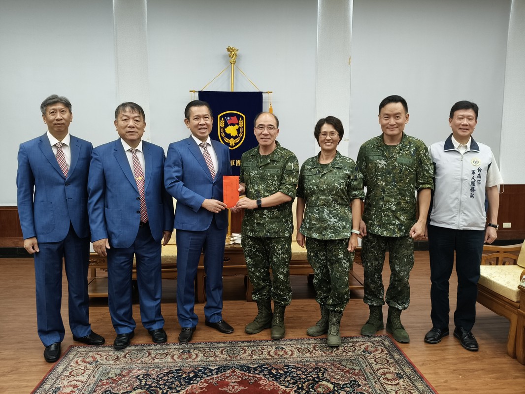 民間團體赴陸軍8軍團慰問 感謝官兵守護家園與救災