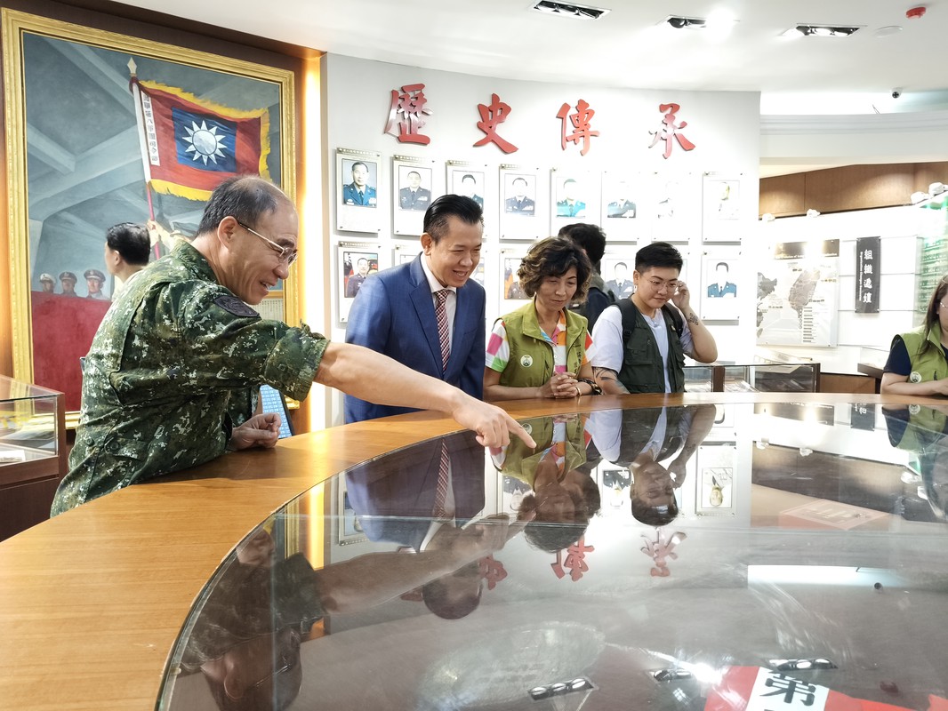 民間團體赴陸軍8軍團慰問 感謝官兵守護家園與救災