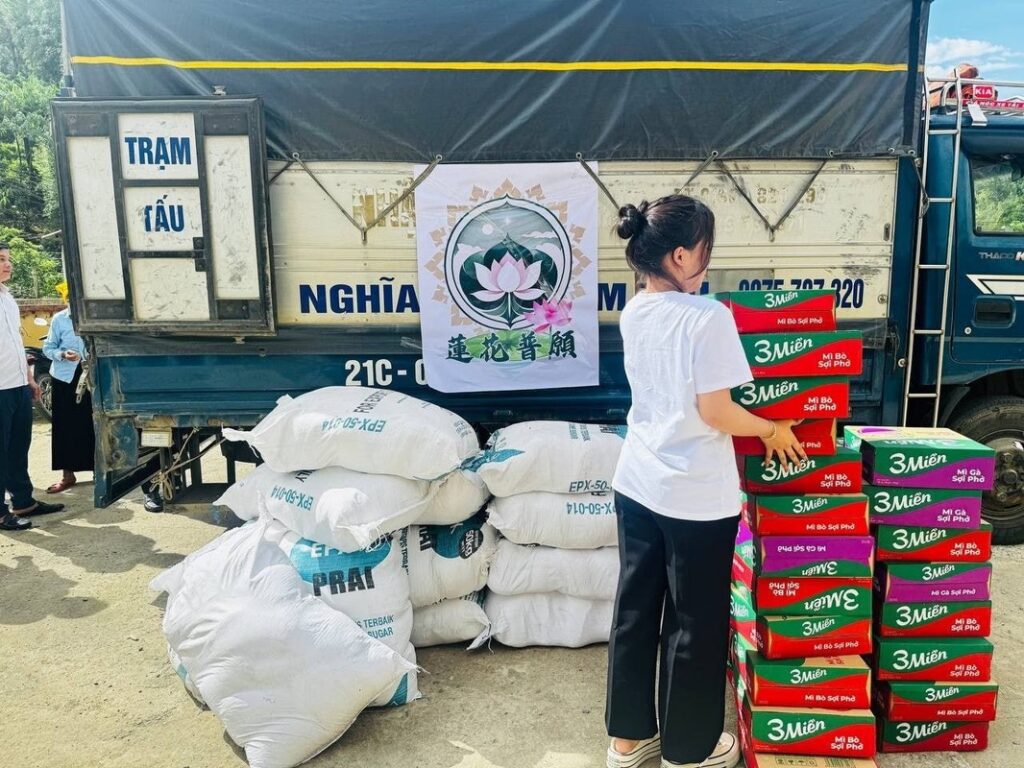 從心出發 何智寬與蓮花普願團隊點亮弱勢的希望之光 從心出發 何智寬與蓮花普願團隊點亮弱勢的希望之光