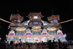 無形文化資產之美！基隆中元祭「開燈放彩」引領亡靈、祈願平安