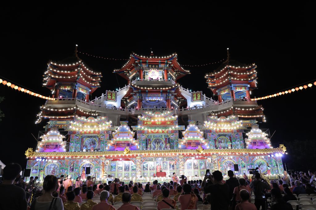 無形文化資產之美！基隆中元祭「開燈放彩」引領亡靈、祈願平安 | 索引新聞 INDEX News