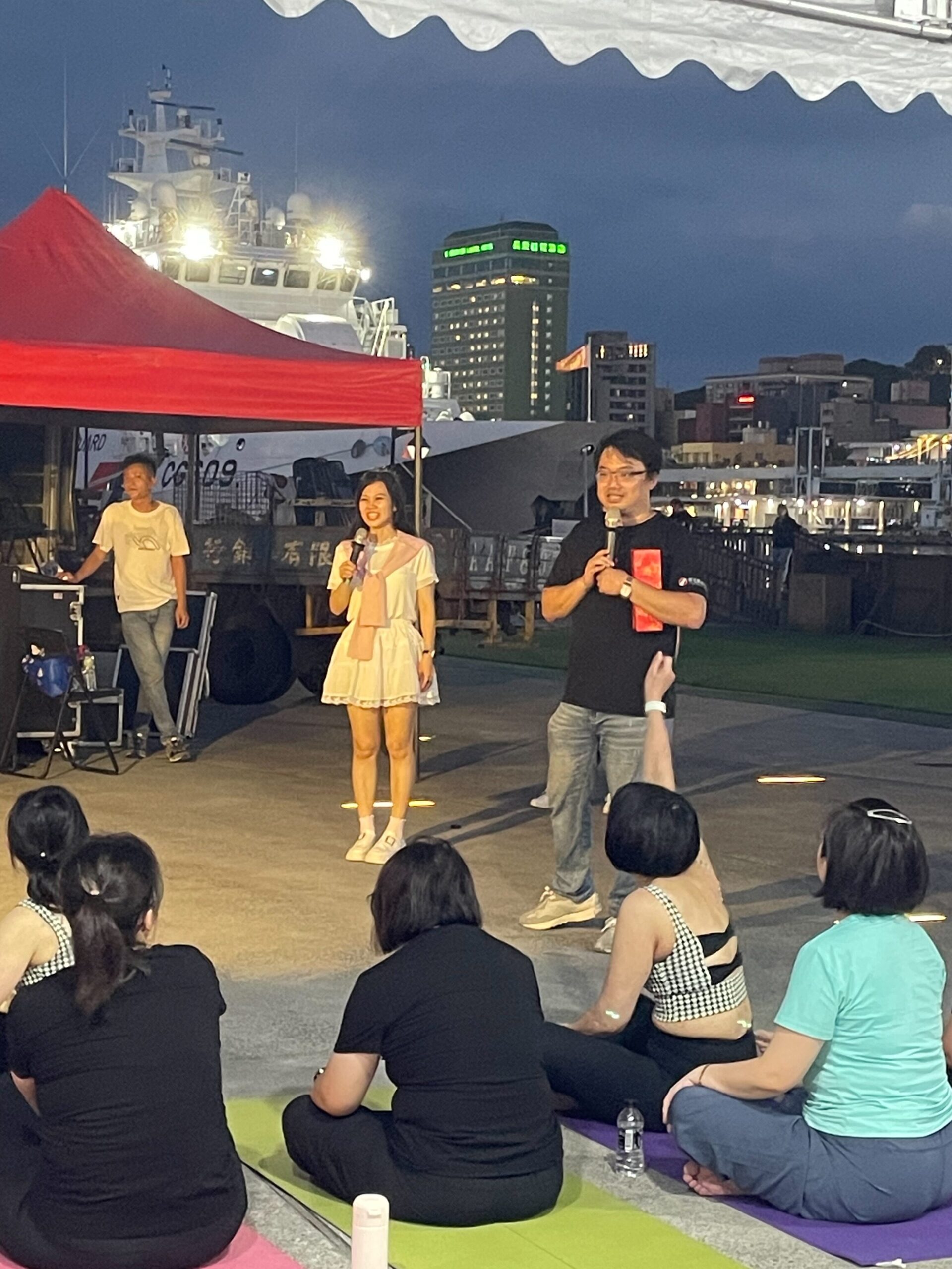 基隆港畔徜徉音樂瑜珈　200份瑜珈墊相送民眾體驗療癒時光 | 索引新聞 INDEX News