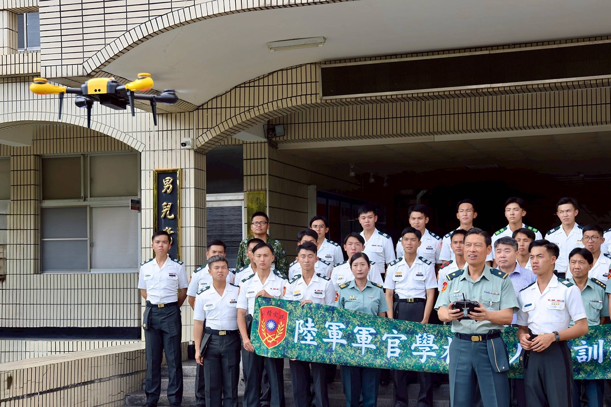 陸官培育科技新戰力-無人機證照班全員過關 | 索引新聞 INDEX News