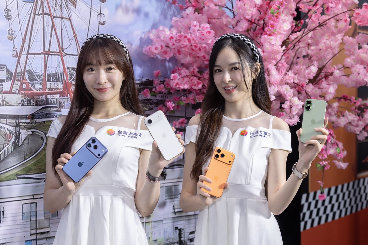 台灣大開賣iPhone 17 「AI 女神」李珠珢化身F1最美榮譽旗手 | 索引新聞 INDEX News