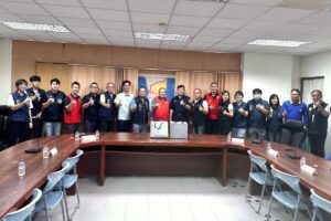 屏東縣警友會偕企業捐贈恆警偵查器材