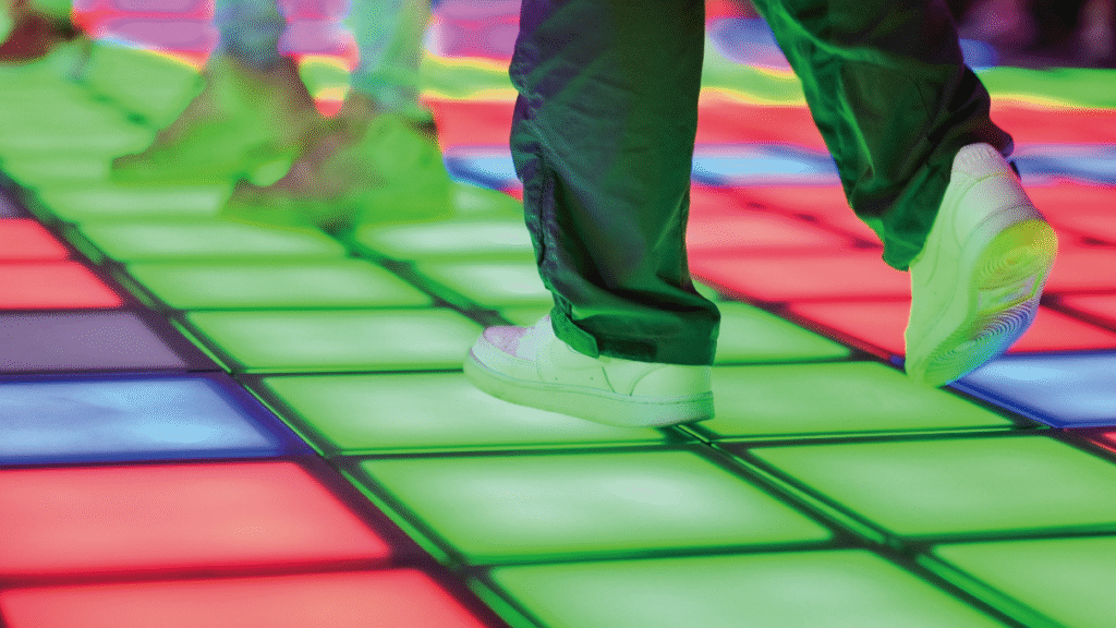 《閃動格子》中壢中原店盛大開幕 台灣大型沉浸式體感場域登場