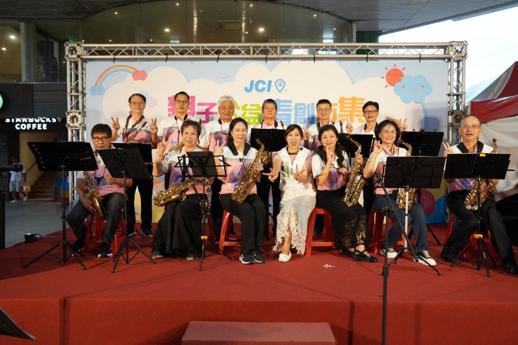 陳乃瑜舉辦「親子公益青創市集」 鼓隊、馬戲團、公益攤位熱鬧登場 陳乃瑜舉辦「親子公益青創市集」 鼓隊、馬戲團、公益攤位熱鬧登場