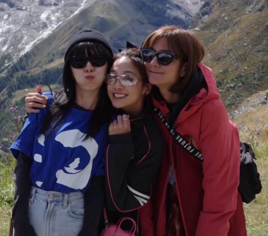 《嗨！營業中》第六季首集直飛瑞士 化身卡通阿爾卑斯山上的少女