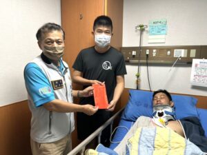 慰問療傷同袍   何中南溫馨關懷祝早日康復