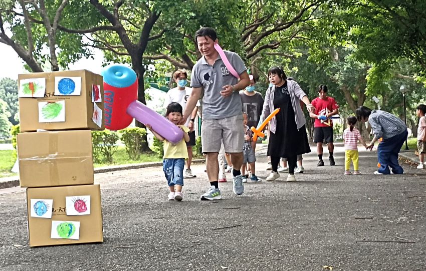 讓家庭成為最堅實避風港 新北推「育兒神隊友」電子書 讓家庭成為最堅實避風港 新北推「育兒神隊友」電子書