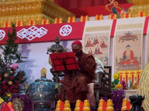 靈鷲山水陸空法會   侯友宜供燈為眾生祈福