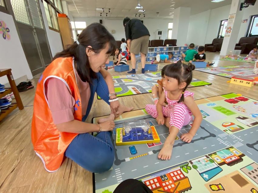 從選玩具和遊戲看孩子 新北早療資源中心偏區親職篩檢 從選玩具和遊戲看孩子 新北早療資源中心偏區親職篩檢