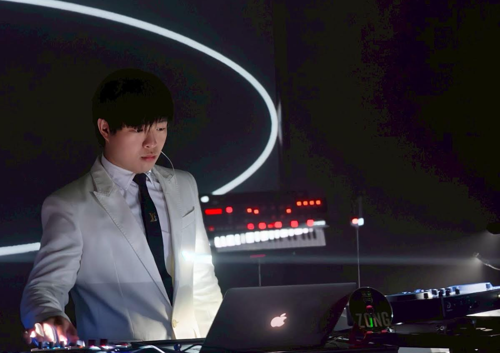 蔣家爸媽也參一咖 JMS TEA榮獲百大伴手禮 入館款待貴賓