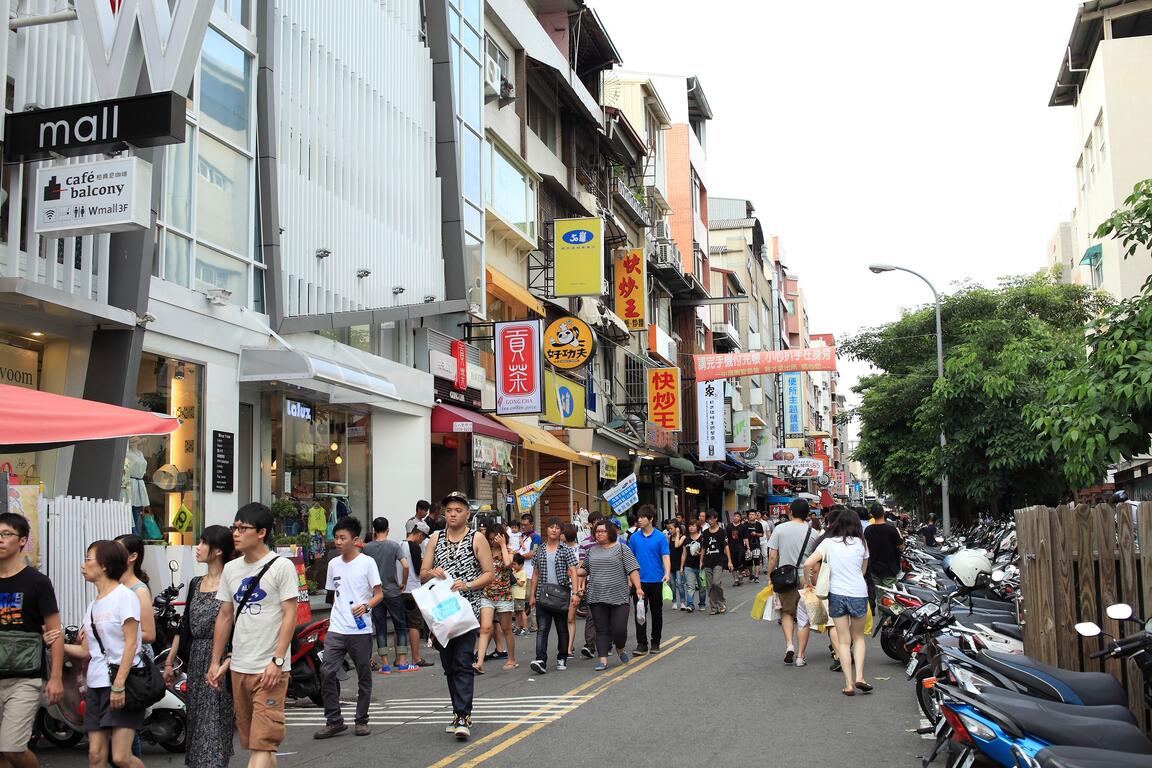 3連假台中狂吸711萬遊客人次 美食商圈最熱門 中市觀旅局推訪時代縮影「光復新村」 3連假台中狂吸711萬遊客人次 美食商圈最熱門 中市觀旅局推訪時代縮影「光復新村」