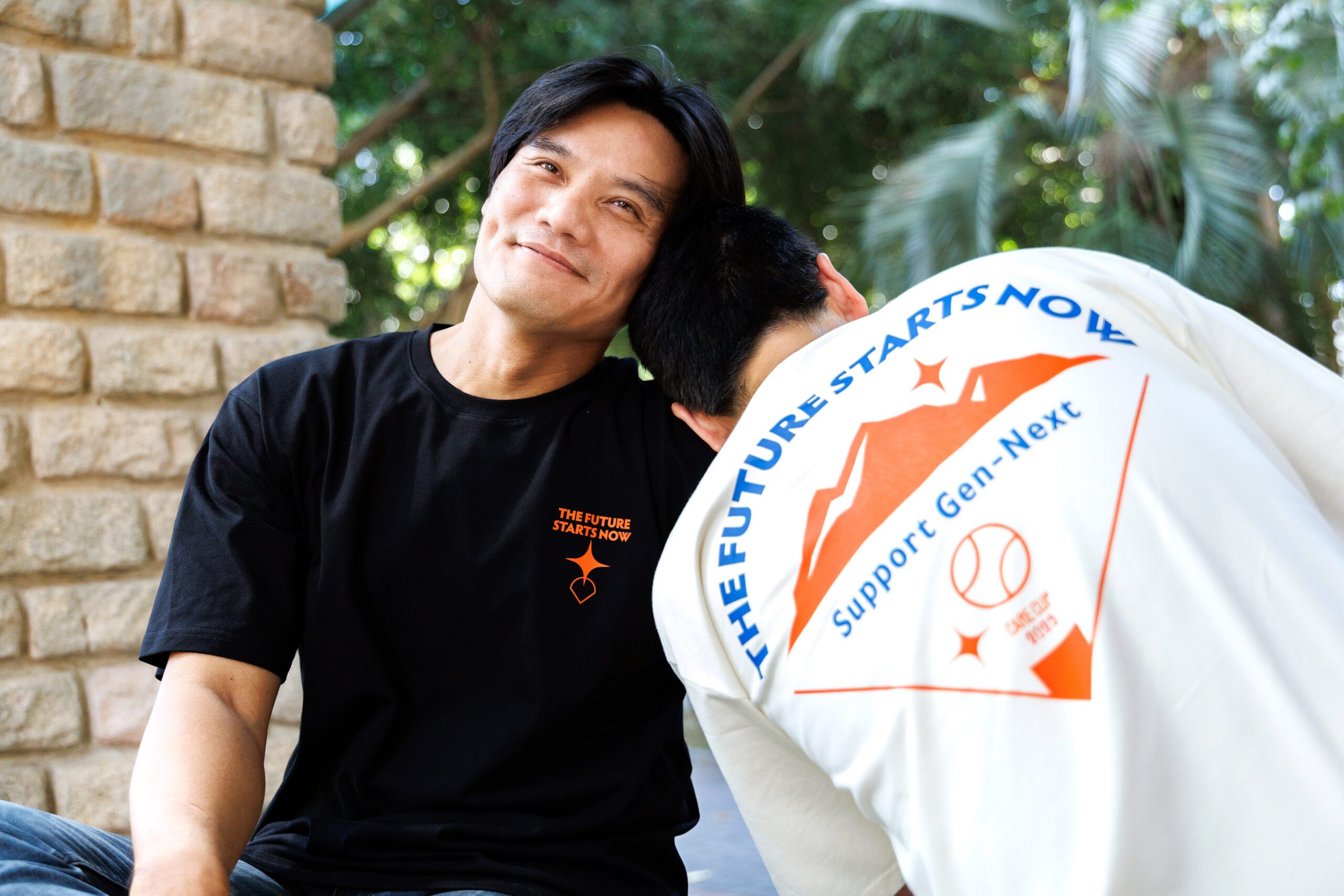 王勝偉 林智勝 穿上「回家得分」T恤 關懷盃花蓮開打守護原鄉棒球夢 王勝偉 林智勝 穿上「回家得分」T恤 關懷盃花蓮開打守護原鄉棒球夢