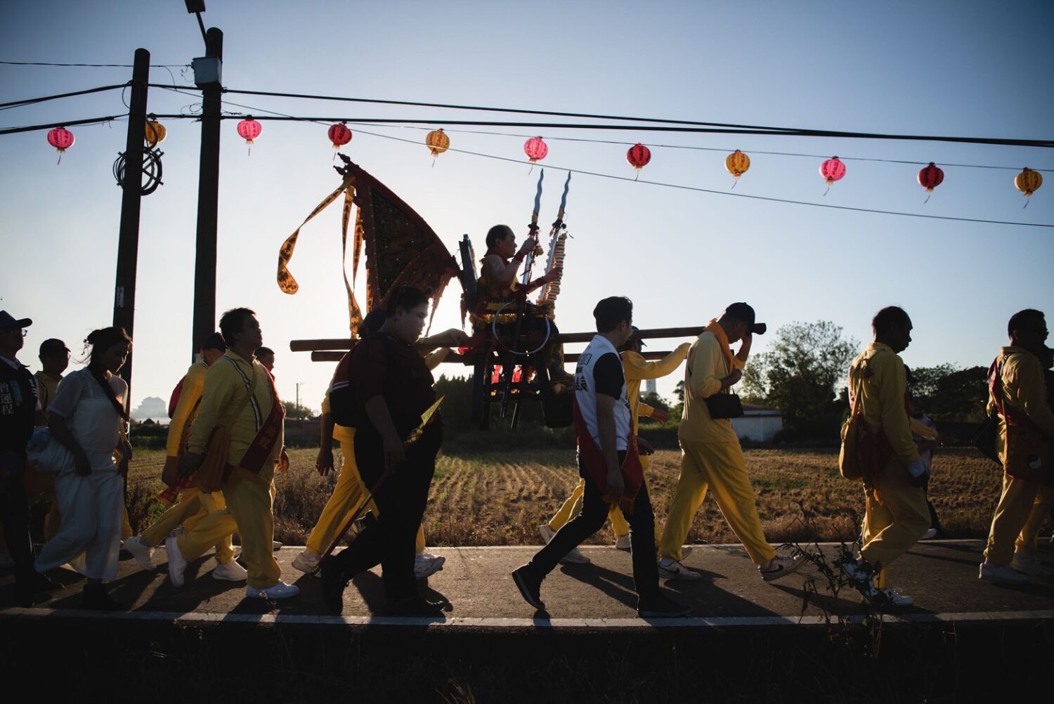 今年傳統與創新兼顧，吸引上萬「神的步行者」用雙腳一路跟隨，為期五天走出對太子爺的尊敬與在地有形無形的關懷。（圖／桃園護國宮提供）