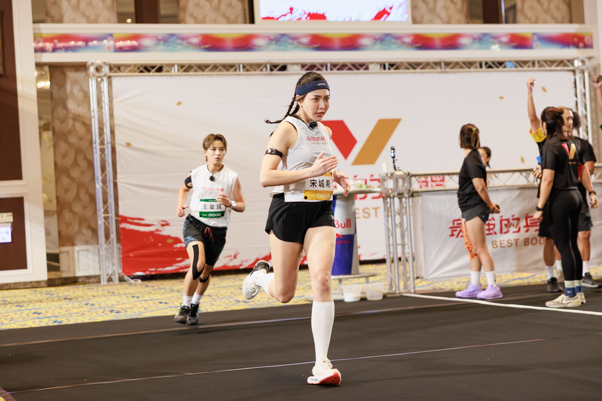 蘇炳憲力拚全年齡運動 JR紀言愷爆肌帥氣登場 蘇炳憲力拚全年齡運動 JR紀言愷爆肌帥氣登場