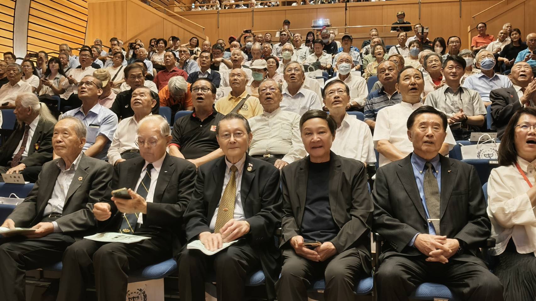 中華戰略學會與中華民族認同發展協會合辦慶祝國慶暨台灣光復80週年活動　吳建國、林光輝發表專題演講　李本京：捍衛中華民國 | 索引新聞 INDEX News