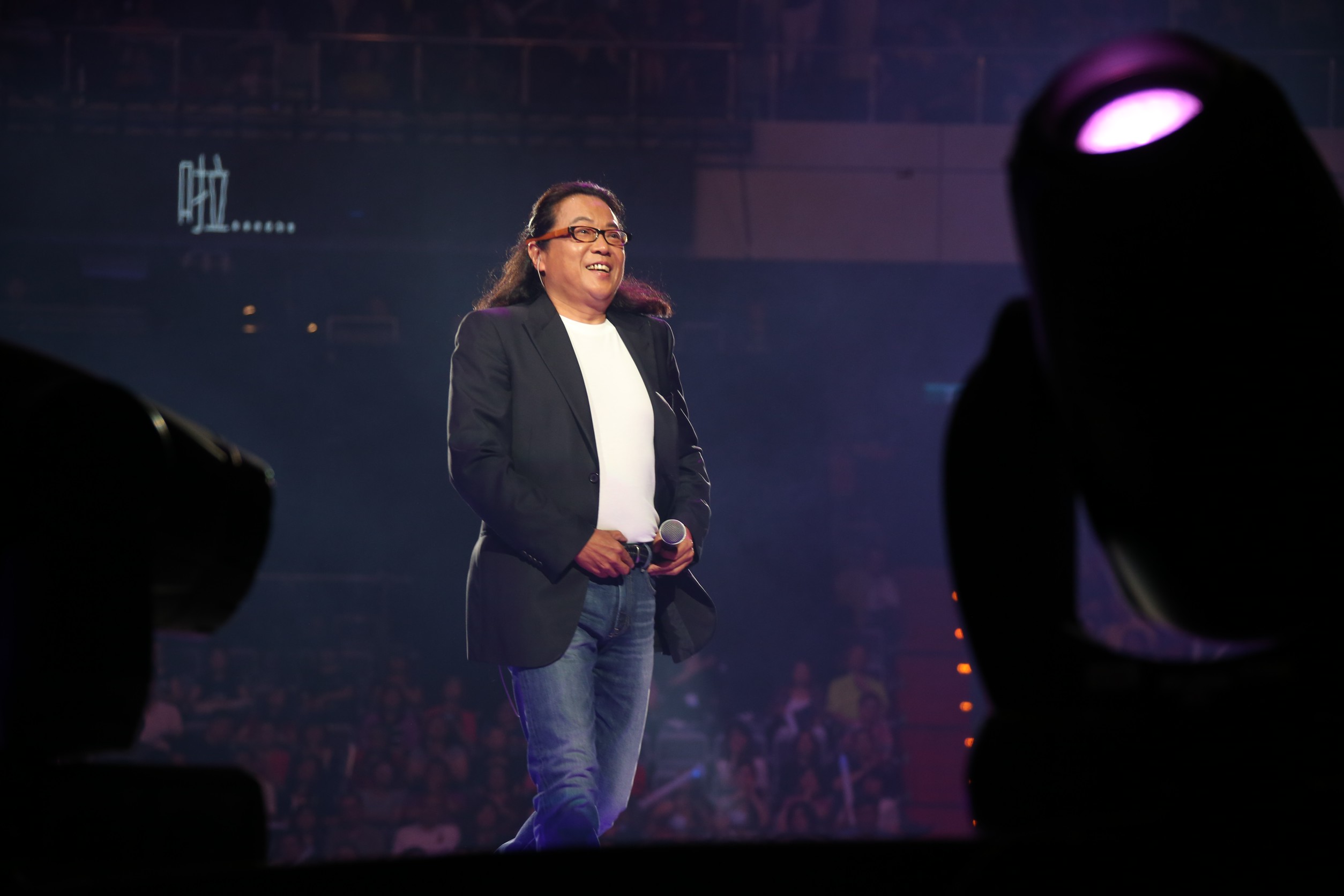 民歌大巨蛋「海歸派」星光齊聚呼應中秋「月圓人團圓」秦祥林熱情響應集體總動員「回家」歡唱團聚